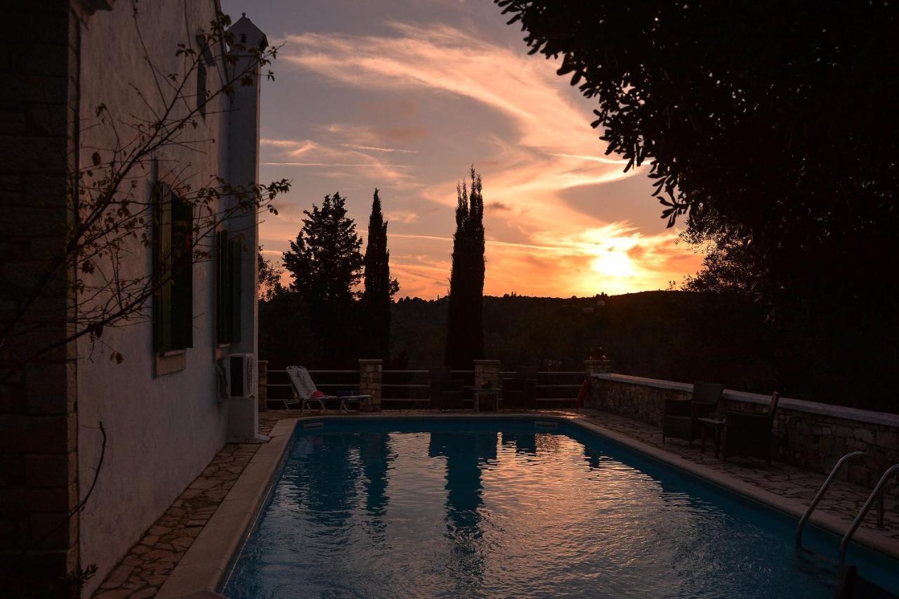 Country House Longos  ภายนอก รูปภาพ