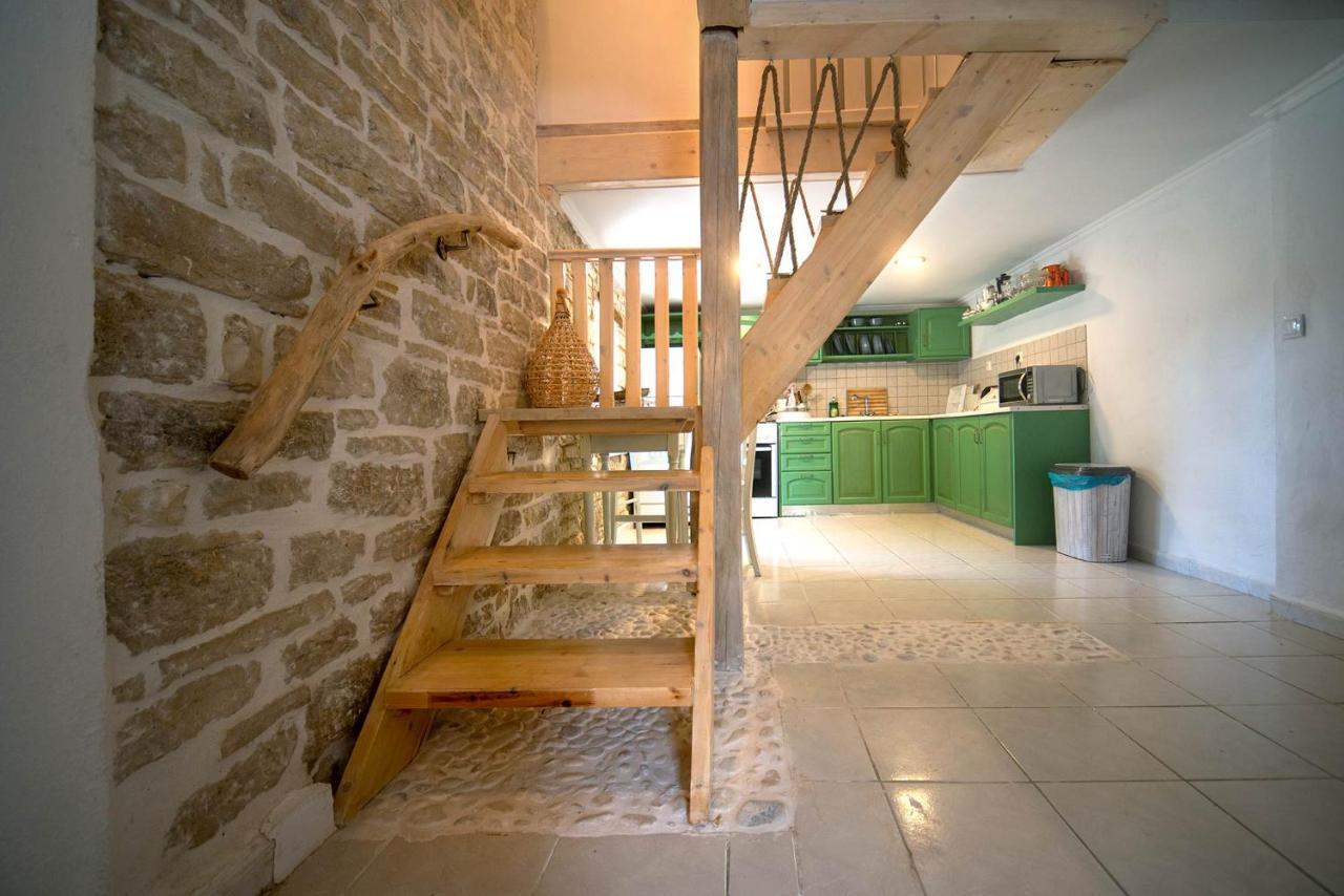 Country House Longos  ภายนอก รูปภาพ